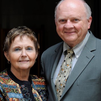 Theodore Thomas Society members Charles and Carol Emmons